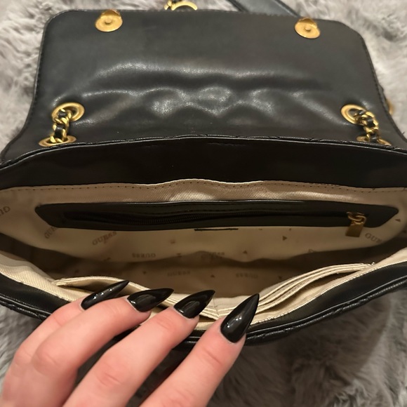 Guess bag - Picture 3 of 4